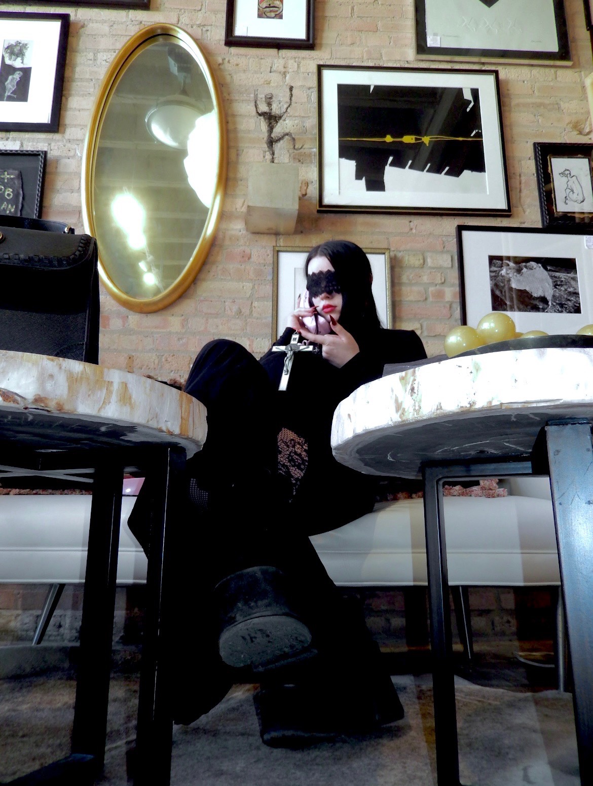 Aura in a gallery setting, gothic style